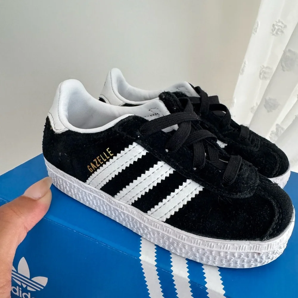Toddler Adidas Gazelle 🖤 - Picture 9 of 9
